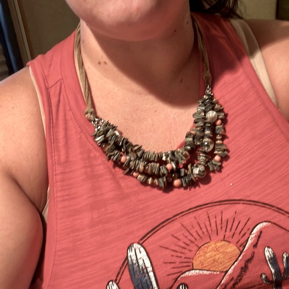 Boho Mineral Shell Tiered Necklace - Picture 5 of 8